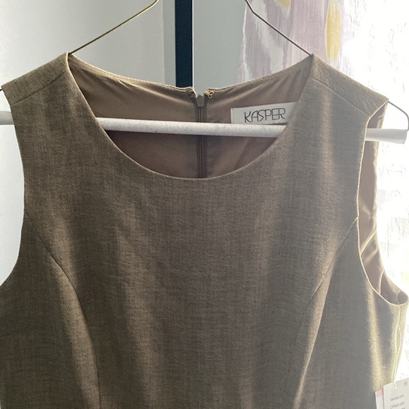 Dress - Picture 2 of 5